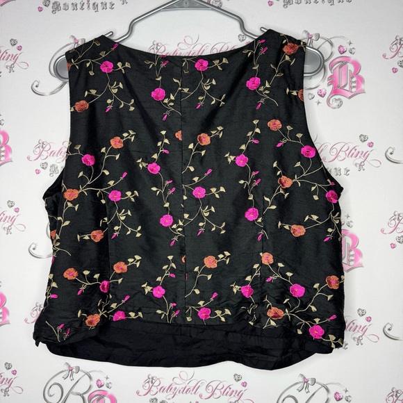 Karen Kane tank top blouse silk embroidery flowers Floral Embroidered Black Top - Picture 2 of 8